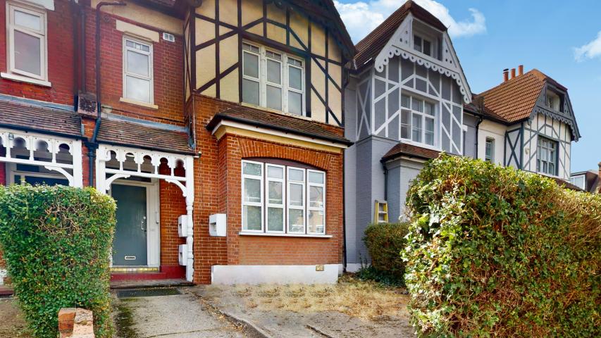 Modern and Central Apartment Grosvenor Gardens, Willesden Green